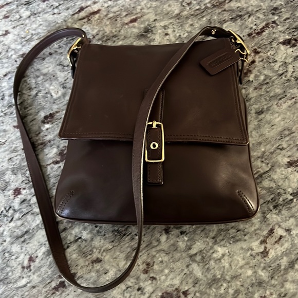 Coach Handbags - COACH Vintage Brown Crossbody